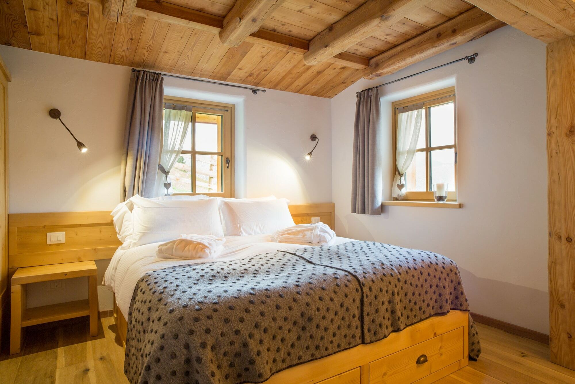 Hotel The Originals Borgo Eibn Mountain Lodge Sauris Exterior photo